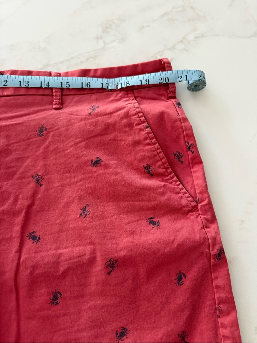 Izod Red Men's Crab 🦀 and Lobster 🦞 Shorts Size 40, 9.5 Inseam - Picture 6 of 6